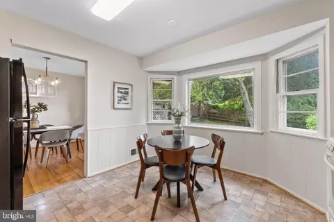 Dining - 11804 Caplinger Rd, Silver Spring, MD 20904 photo 4 of 4