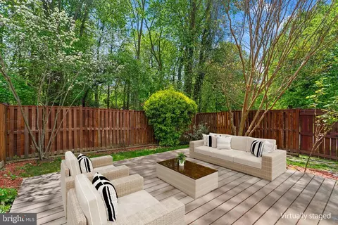Exterior - 2256 Wimbledon Cir, Silver Spring, MD 20906 photo 5 of 15