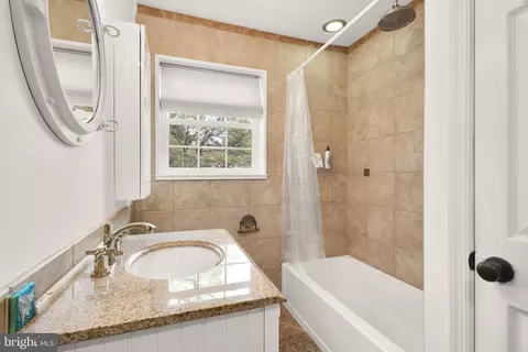 11504 Newport Mill Rd, Silver Spring, MD 20902 photo 13