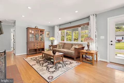 11504 Newport Mill Rd, Silver Spring, MD 20902 photo 6