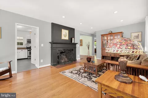 11504 Newport Mill Rd, Silver Spring, MD 20902 photo 5