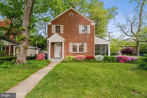 4505 Cheltenham Dr, Bethesda, MD 20814