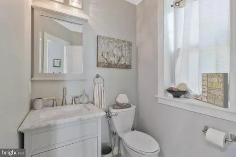 Bath - 10308 Lorain Ave, Silver Spring, MD 20901 photo 7 of 10