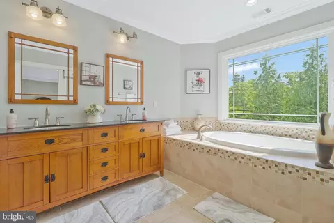 Bath - 10308 Lorain Ave, Silver Spring, MD 20901 photo 1 of 10