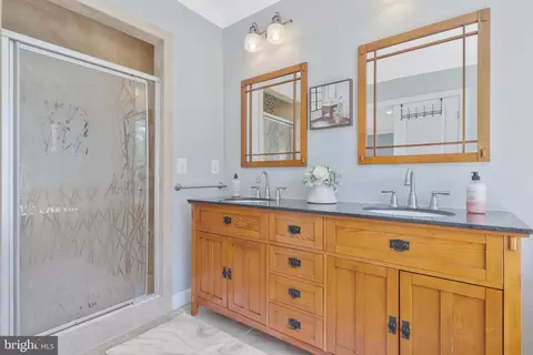 Bath - 10308 Lorain Ave, Silver Spring, MD 20901 photo 3 of 10