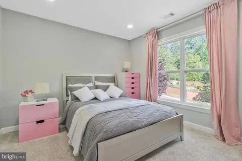 Bedroom - 10308 Lorain Ave, Silver Spring, MD 20901 photo 8 of 10