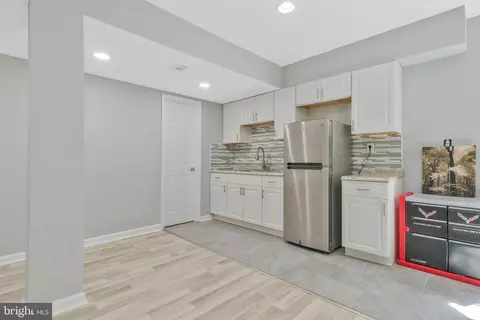 Entry Way - 10308 Lorain Ave, Silver Spring, MD 20901 photo 7 of 7