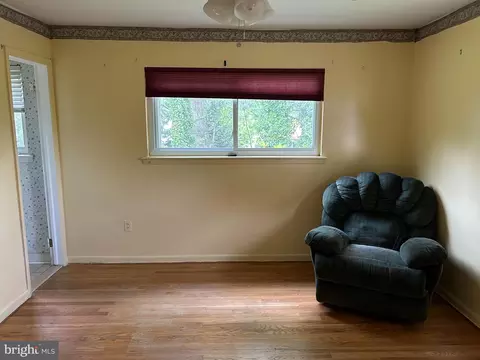 Living - 1506 Milestone Dr, Silver Spring, MD 20904 photo 2 of 3