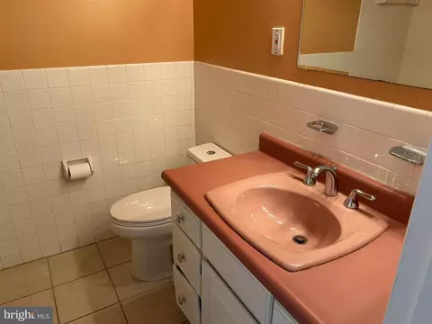 Bath - 1506 Milestone Dr, Silver Spring, MD 20904 photo 2 of 6