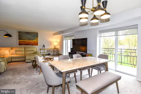 15400 Bassett Ln #46-2D, Silver Spring, MD 20906