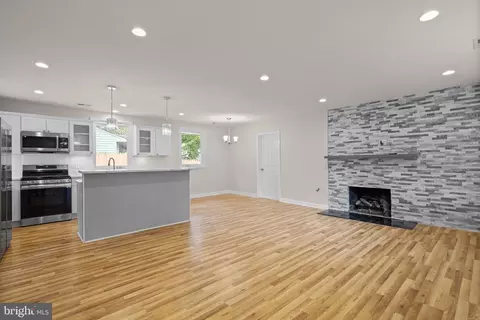 Living - 8407 Tahona Dr, Silver Spring, MD 20903 photo 3 of 4