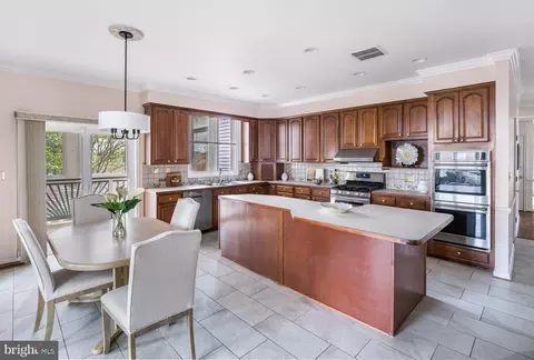 Kitchen - 1520 Vivian Pl, Silver Spring, MD 20902 photo 1 of 5
