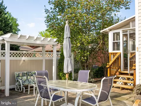 Exterior - 1520 Vivian Pl, Silver Spring, MD 20902 photo 3 of 7