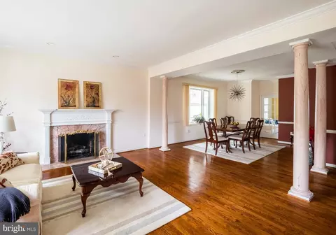 Living - 1520 Vivian Pl, Silver Spring, MD 20902 photo 2 of 12