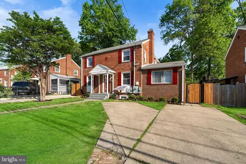 1006 Merrimac Dr, Silver Spring, MD 20903 photo 2