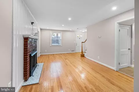 1006 Merrimac Dr, Silver Spring, MD 20903 photo 6