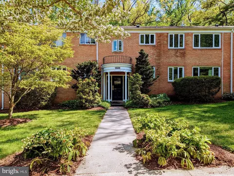 10509 Montrose Ave #203, Bethesda, MD 20814