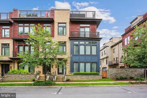 5321 Merriam St, Bethesda, MD 20814