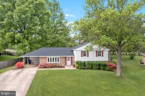 3628 Toddsbury Ln, Olney, MD 20832