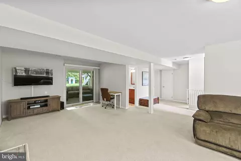 10505 Calumet Dr, Silver Spring, MD 20901 photo 23