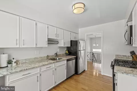 10505 Calumet Dr, Silver Spring, MD 20901 photo 8