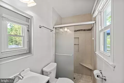10505 Calumet Dr, Silver Spring, MD 20901 photo 15