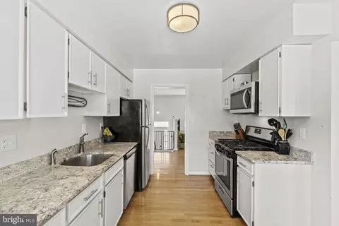 10505 Calumet Dr, Silver Spring, MD 20901 photo 9