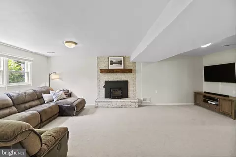 10505 Calumet Dr, Silver Spring, MD 20901 photo 24