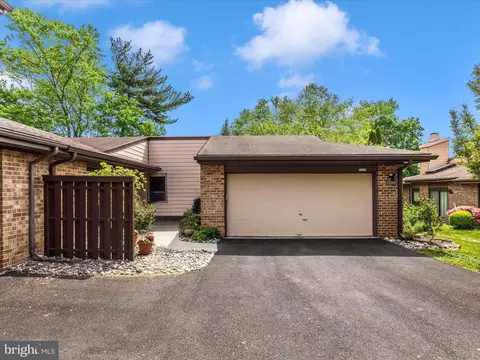 5219 Strathmore Ave, Kensington, MD 20895
