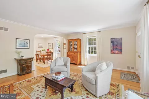 409 Hamilton Ave, Silver Spring, MD 20901 photo 5