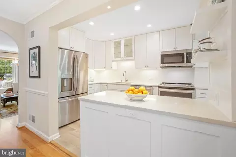 409 Hamilton Ave, Silver Spring, MD 20901 photo 10