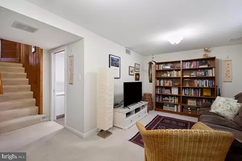 409 Hamilton Ave, Silver Spring, MD 20901 photo 39