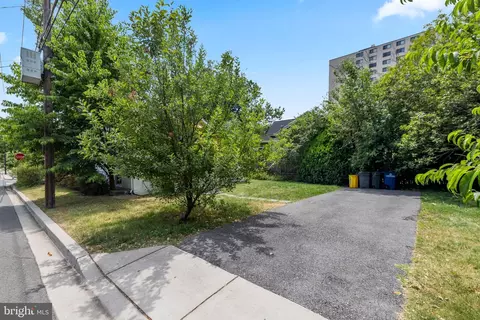 Exterior - 801 Thayer Ave, Silver Spring, MD 20910 photo 7 of 12