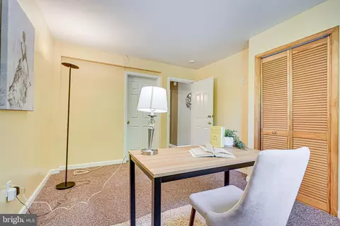 9810 Cherry Tree Ln, Silver Spring, MD 20901 photo 8