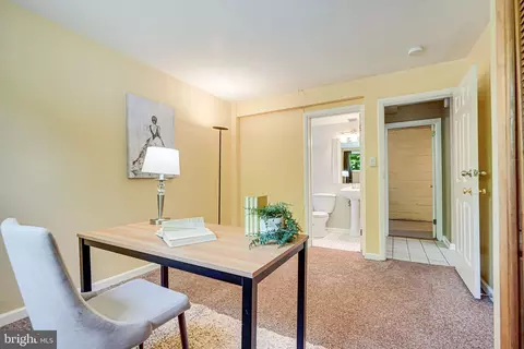 9810 Cherry Tree Ln, Silver Spring, MD 20901 photo 9