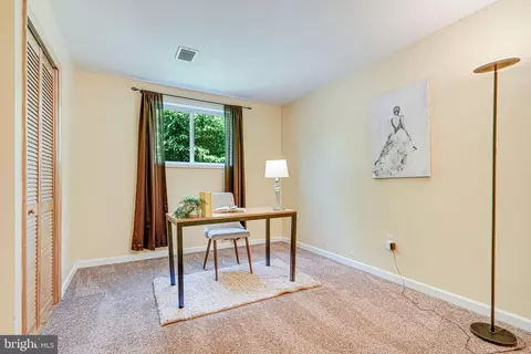 9810 Cherry Tree Ln, Silver Spring, MD 20901 photo 7