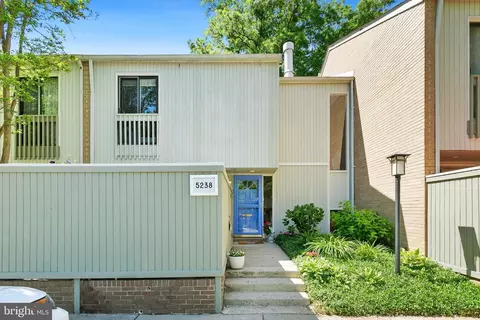 5238 Pooks Hill Rd #D-22, Bethesda, MD 20814