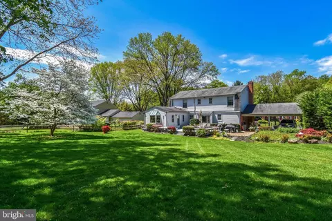 Exterior - 15005 Redgate Dr, Silver Spring, MD 20905 photo 4 of 5