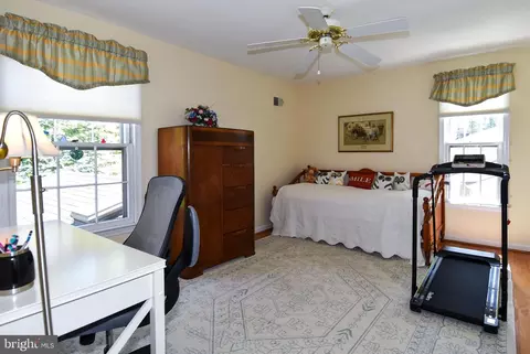 Bedroom - 15005 Redgate Dr, Silver Spring, MD 20905 photo 4 of 6