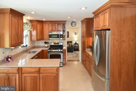 Kitchen - 15005 Redgate Dr, Silver Spring, MD 20905 photo 1 of 5