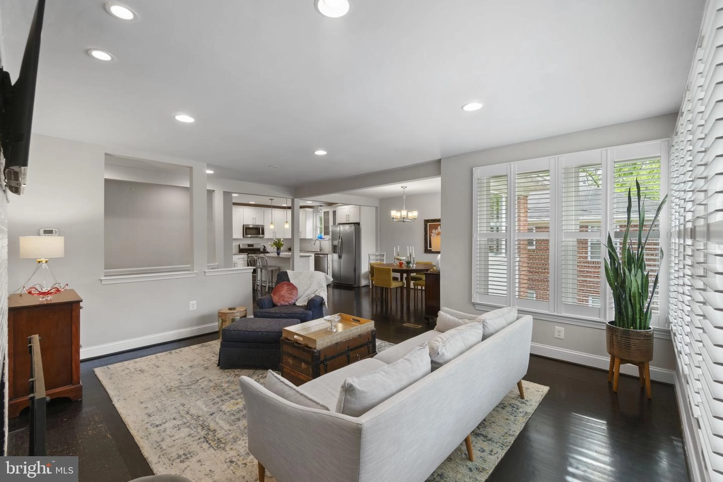 2304 Westview Dr, Silver Spring, MD 20910 photo 4