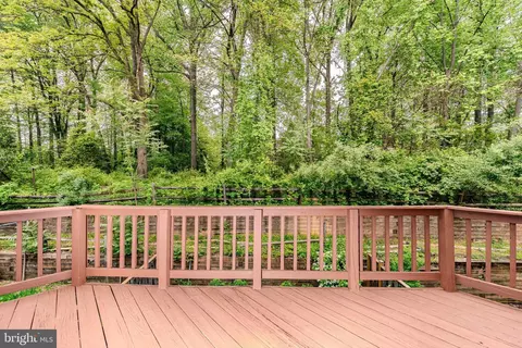608 Suffield Dr, Gaithersburg, MD 20878 photo 12