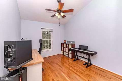 608 Suffield Dr, Gaithersburg, MD 20878 photo 23