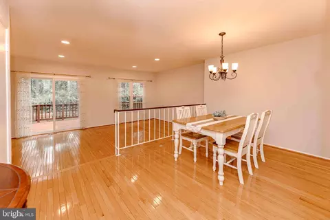 608 Suffield Dr, Gaithersburg, MD 20878 photo 7