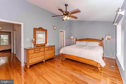 608 Suffield Dr, Gaithersburg, MD 20878 photo 15
