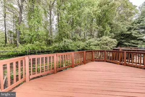 608 Suffield Dr, Gaithersburg, MD 20878 photo 11