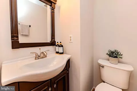 608 Suffield Dr, Gaithersburg, MD 20878 photo 6