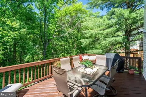 Exterior - 11505 Evelake Ct, North Potomac, MD 20878 photo 6 of 11