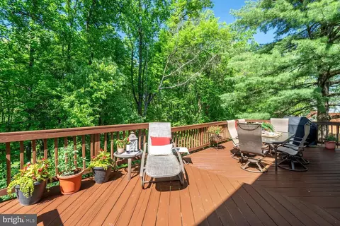Exterior - 11505 Evelake Ct, North Potomac, MD 20878 photo 5 of 11