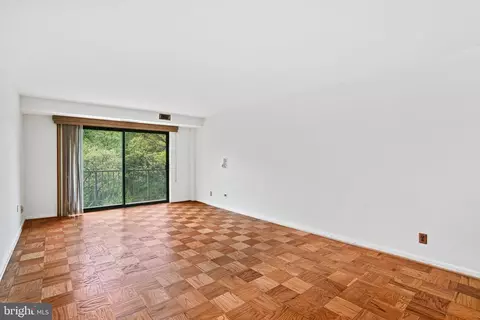 575 Thayer Ave #404, Silver Spring, MD 20910 photo 7